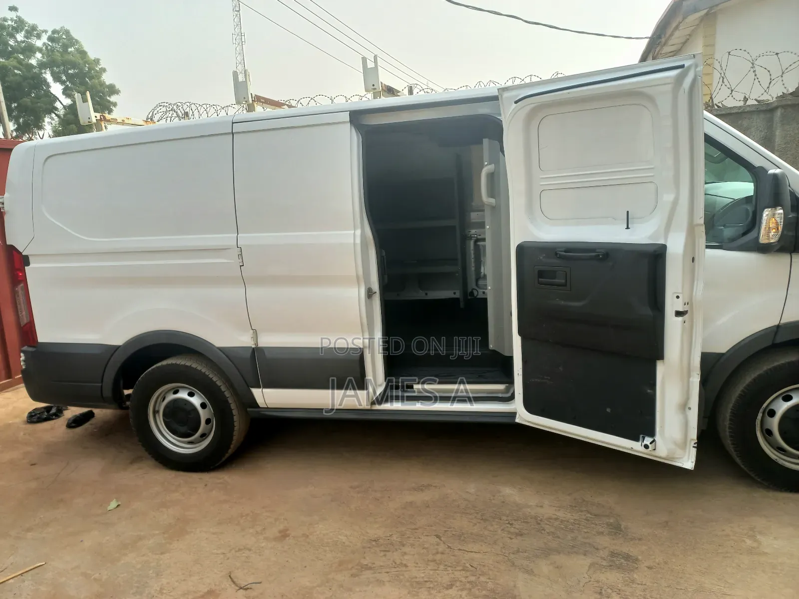 Ford Transit 2017 White