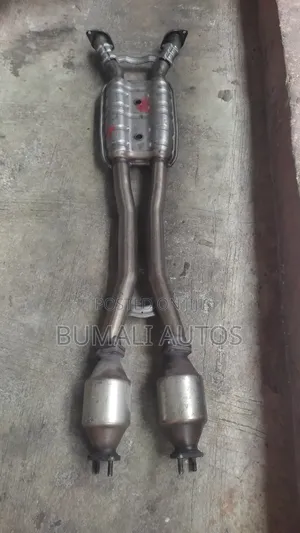 Center Pot With Center Catalyst for Hyundai Genesis 2012-2018 Model