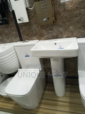 England Standard Quality Water Closet With Basin and Pedestal