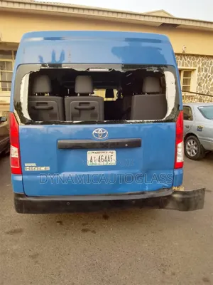 Toyota Haice 2021 Back Windscreen