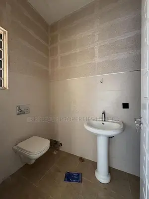 3bdrm Apartment in Lekki Phase 1 for rent