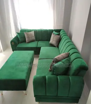 L Shaped Corner Sofa With Pillows