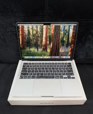 Laptop Apple MacBook Air 2024 M3 13-inch 16GB Apple M3 SSD 256GB