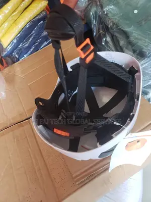 Chinstrap Helmet (4 Points)