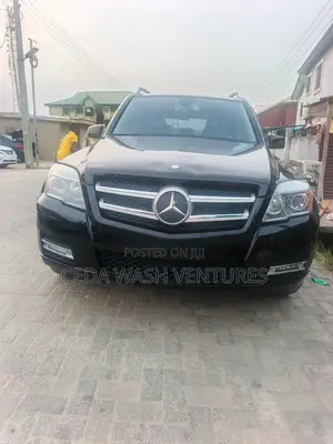 Mercedes-Benz GLK-Class 2010 Black