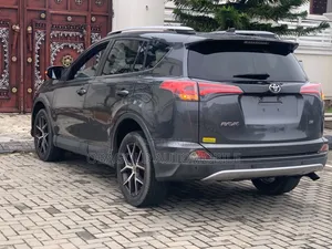 Toyota RAV4 SE AWD (2.5L 4cyl 6A) 2016 Gray