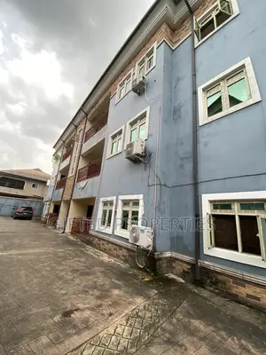 2bdrm Block of Flats in Wohuruchi Estste Off, Port-Harcourt for sale