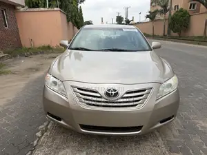 Toyota Camry LE 4dr Sedan (2.4L 4cyl 5A) 2008 Gold
