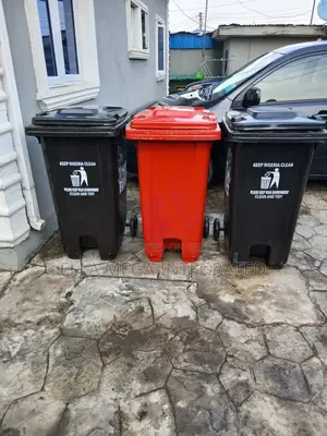 240 Litres Happy Family Wastebin