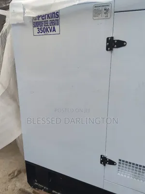 350kva Soundproof England Perkins Generator