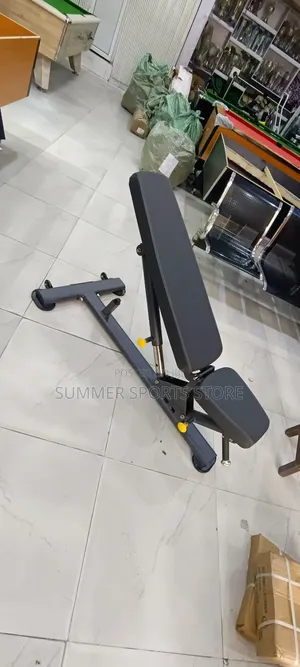Adjustable Commercial Weight Bench
