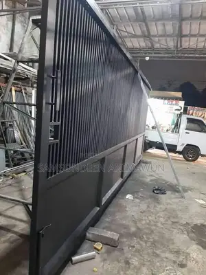 Strong Iron Entrance Gate For Homes