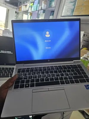 Laptop HP EliteBook 840 G8 8GB Intel Core i7 SSD 256GB