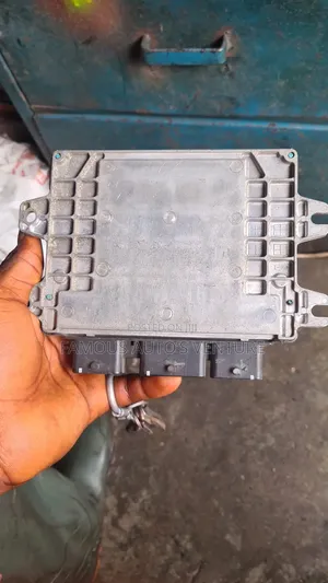 Brin Box Nissan Rogue 2008