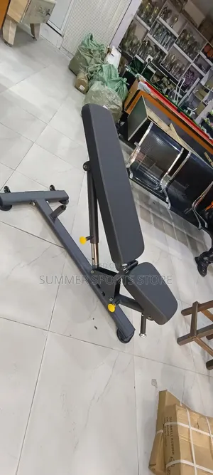Commercial Adjustable Bench Press