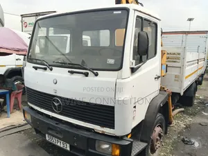 Mercedes Benz 814 Truck