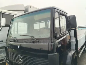 Mercedes Benz 814 Truck