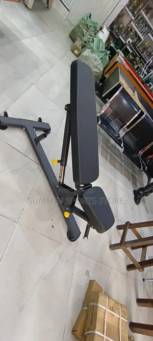 Adjustable Weight Lifting Bench