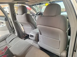 Toyota Camry SE 4dr Sedan (2.5L 4cyl 6A) 2011 Silver