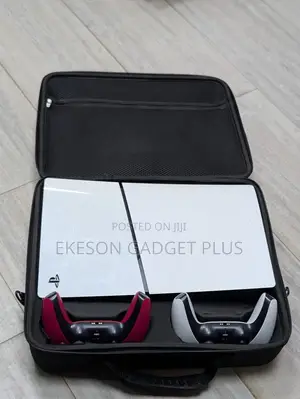 Used Ps5 Slim 2 Controllers and Bag