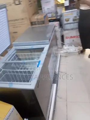 Snowsea 500l Wide Glass Top Freezer