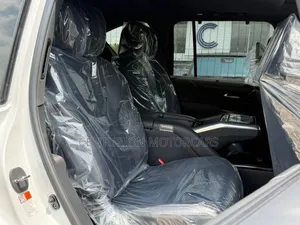Lexus LX LX 600 2022 White