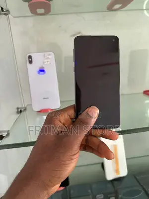 Samsung Galaxy S10e 128 GB Black