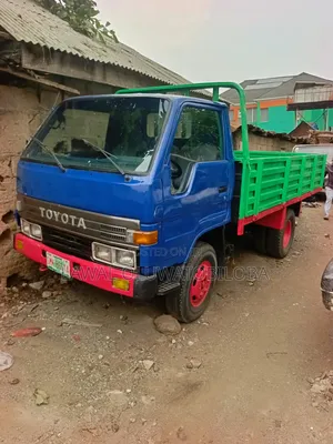 Nigeria Use Toyota Dyna 200 2rz