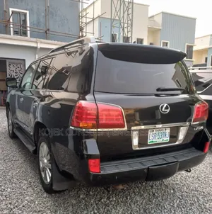 Lexus LX 570 2011 Black