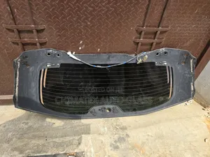 Toyota Highlander 2018 Back Windscreen Glass Available