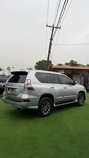 Lexus GX 460 Luxury 2017 Silver