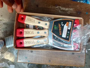4" Scraper by 12 Dozen