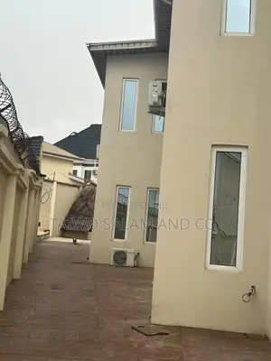 Furnished 4bdrm Duplex in Sijuwade Road, Jericho for sale