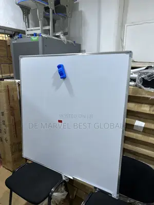 Magnetic Whiteboard 120x120cm (4x4ft)