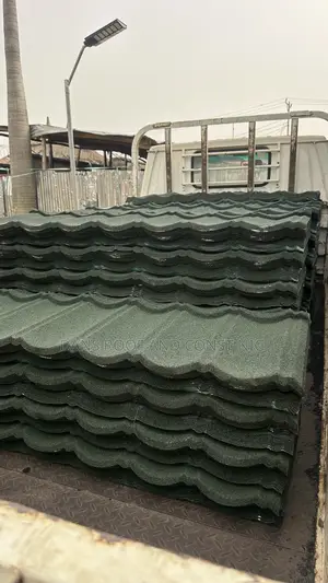 Green Mix Black Bond Metro Tiles