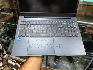 Laptop Toshiba Satellite C50 8GB Intel Core i5 SSD 256GB