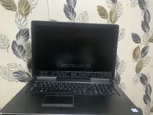 Laptop Dell Precision 7710 16GB Intel Xeon SSD 256GB