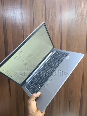 Laptop HP ZBook Firefly 14 G7 8GB Intel Core i5 SSD 256GB