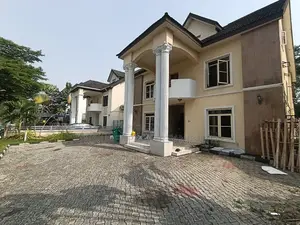 5bdrm Duplex in Chevron, Lekki for sale
