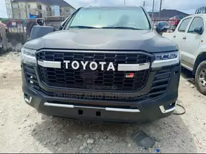 Front Grille Land Cruiser 2025 Gr Lc300