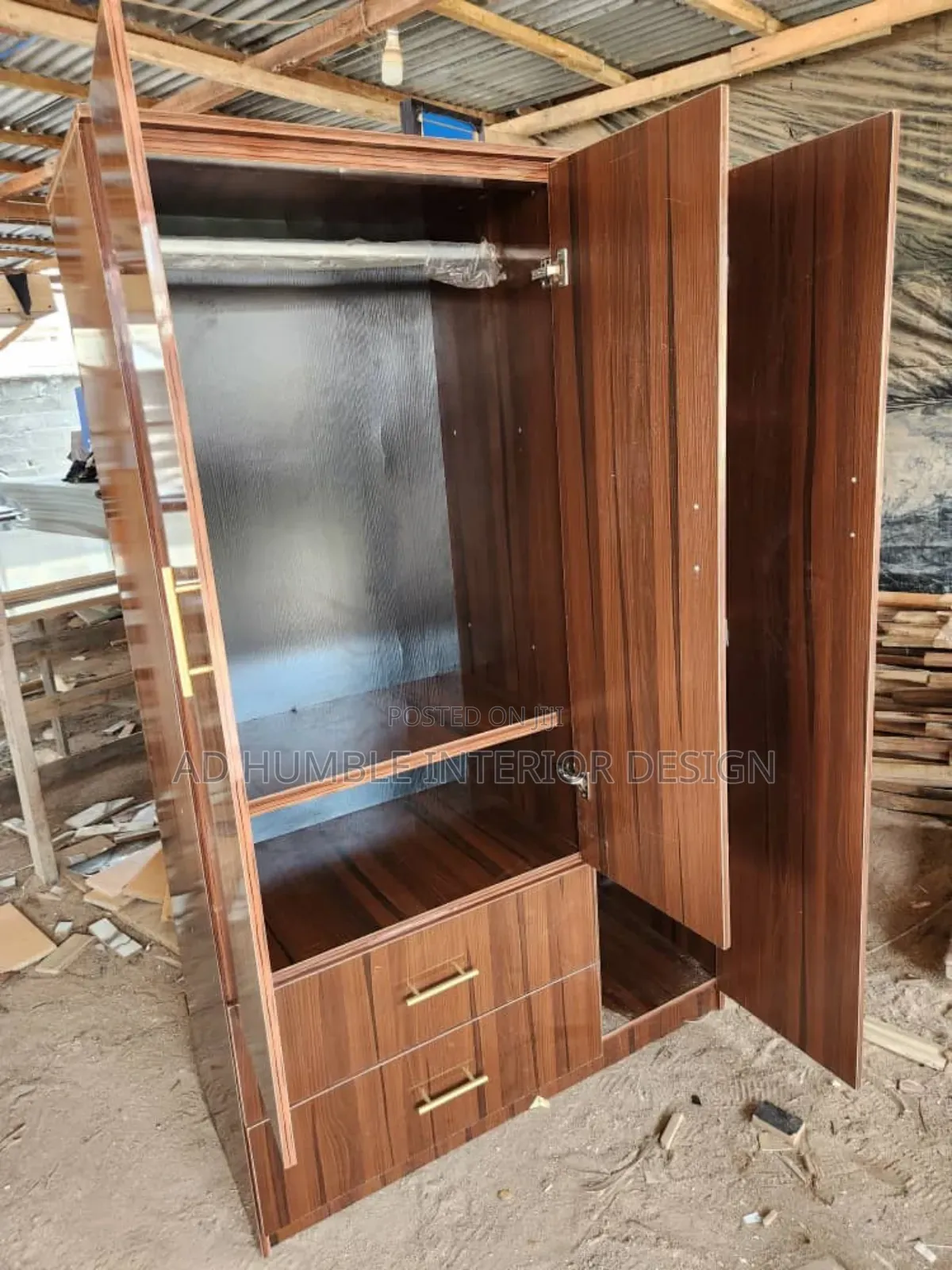 Brown Mazoniar Wardrobe