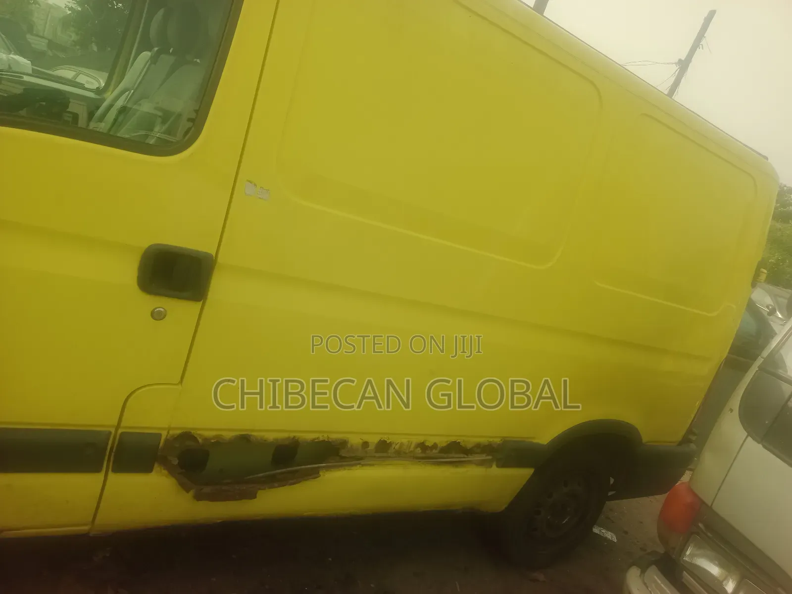 Opel Vivaro 2006 Yellow