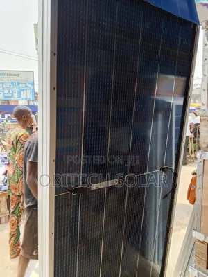 650watts 156cell Jinko Solar Panel