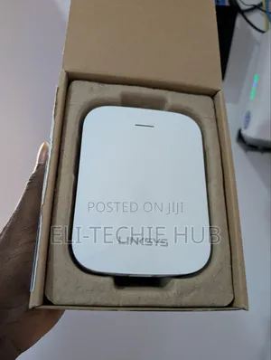 Linksys Wi-Fi 6 Range Extender Ax1800