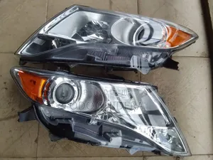 Head Lamp Venza 2010