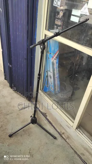 Alpha Microphone Stand