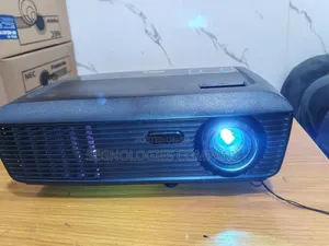 Portable Dell 1210s 2500 Lumens Projector