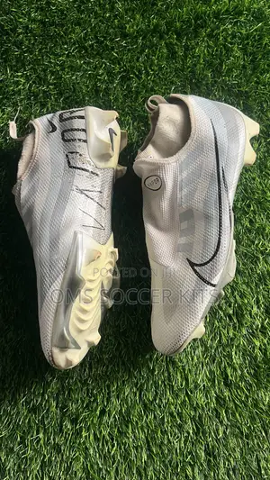 Nike Size 48 Boot