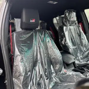 New Toyota Hilux 2025 Black
