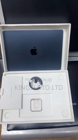 Laptop Apple MacBook Pro 2024 M3 14-inch 16GB Apple M3 SSD 512GB